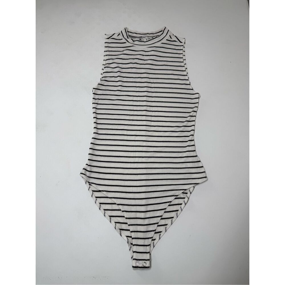 Forever 21 Women’s Striped Sleeveless Bodysuit While Black Sz S See Description